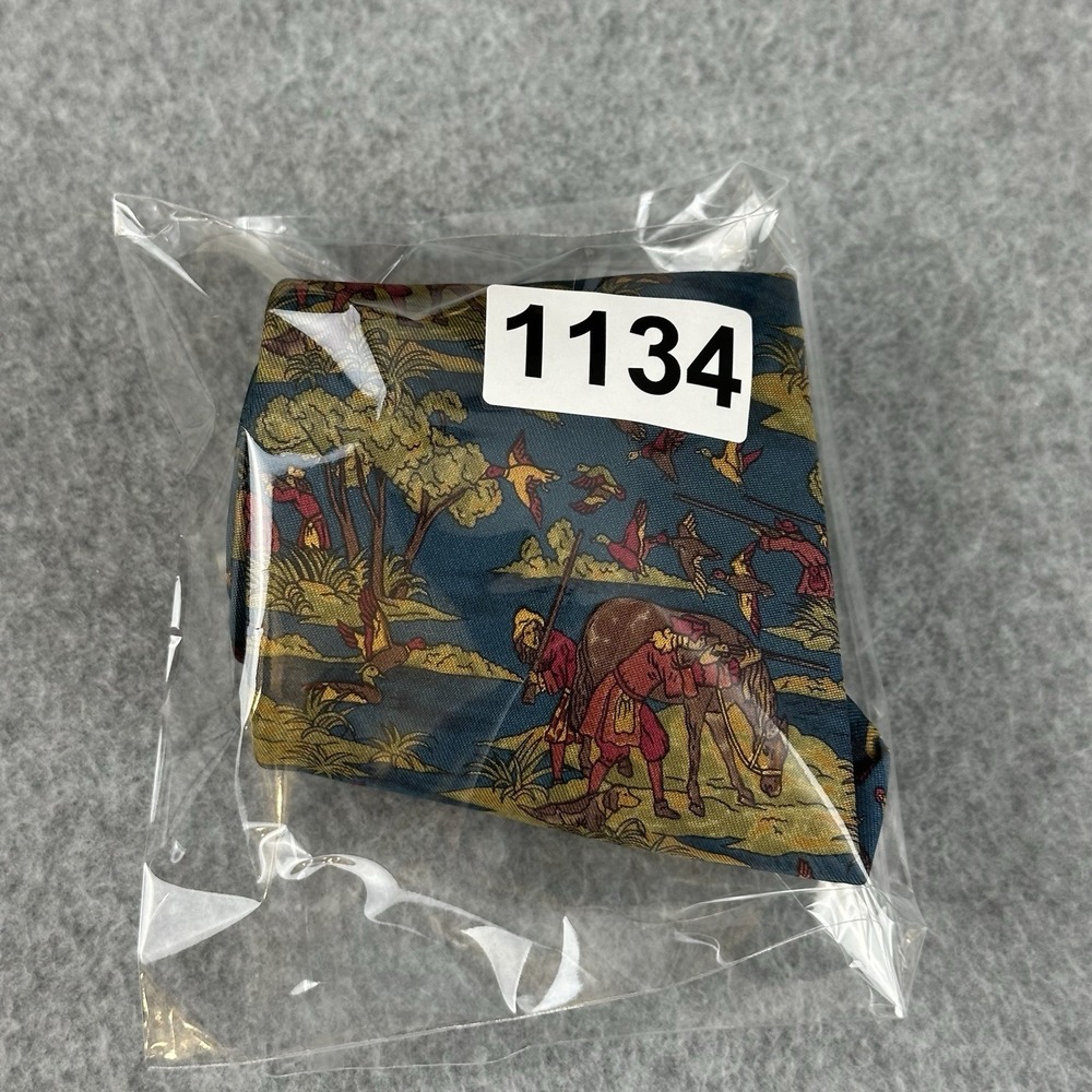 Vintage Ferragamo Silk Tie Horse Rider Hunting Birds Italy Blue 58x3.5" - Picture 6 of 6